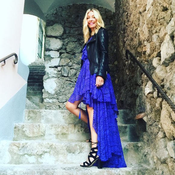 Lisa Challenger - Picture 4 of 16